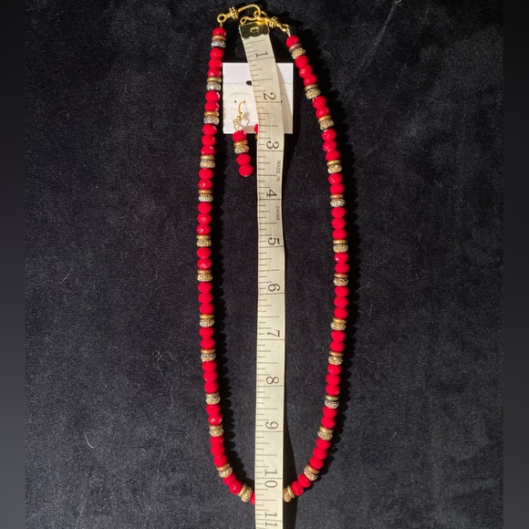 Necklace and earring set - Picture 4 of 5